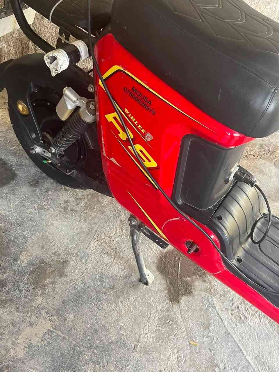 بفهسلام عليكم درجه R9 البيع بطاريات جديد فول موصفات زنون كشر خير من الله تبل شاير درجه نضيفه العنوان بغداد اليوسفيه القصر لاوسط *********** السعر خاص
