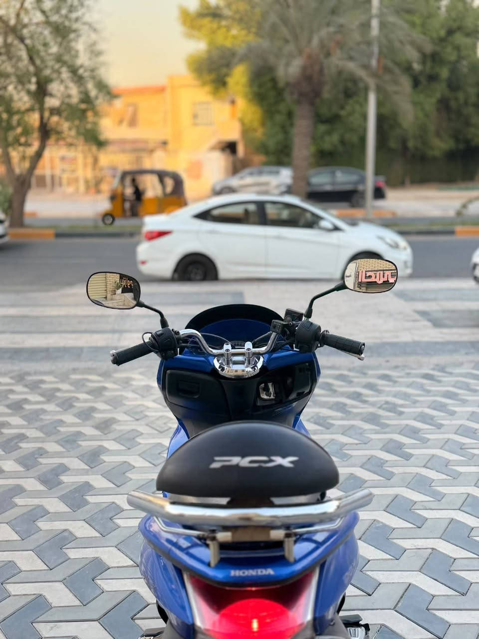 السلام عليكم اللبيع دراجه pcx جيل لاول ماشيه 35 الف دراجه ماخذها رمبه  الدراجه وعلى  ايدي حجم المكينه 125 ياباني الاصلي دراجه كامله استان كهرباءي  حساس ازدحام  الدراجه جديده واحلا من الصور  مال جناي الدراجه مكفوله  اي نقص مابيه  السعر مليون 300 وبيه مجال مكان بغداد  الدوره حي الصحه  الرقم  ***********
