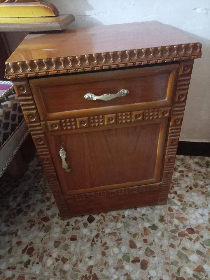 غرفه  عراقيه بدون كنتور للبيع نضيفه سعرها 180 بيها مجال ***********
