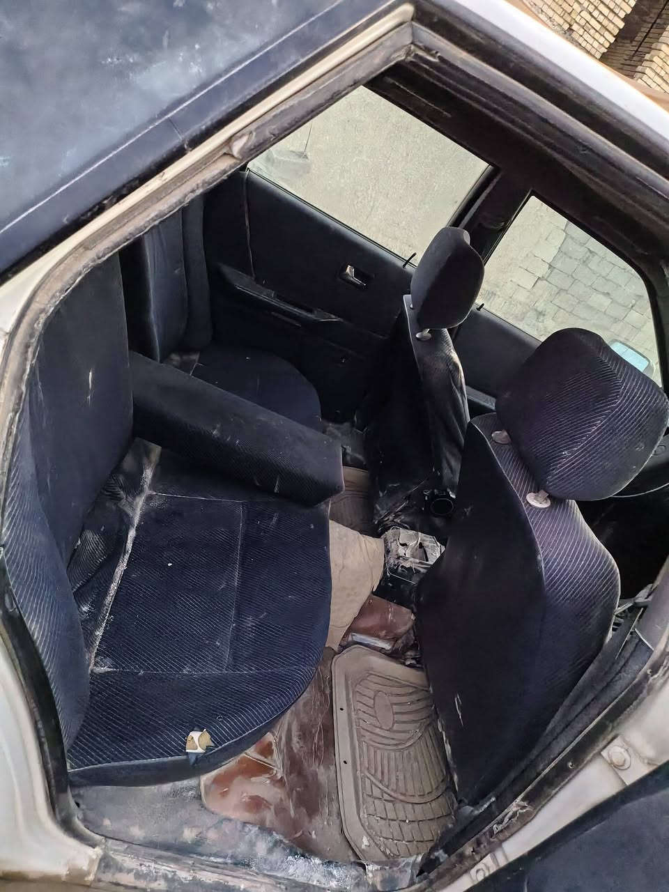 للبيع اودي موديل ١٩٩٤
بدون كير ومكينة بدون كير ومكينة
رقم صلاح الدين بسمي انكليزي
السعر ١٥ ورقةقفل
مكاني بغداد البياع
*********** علي
