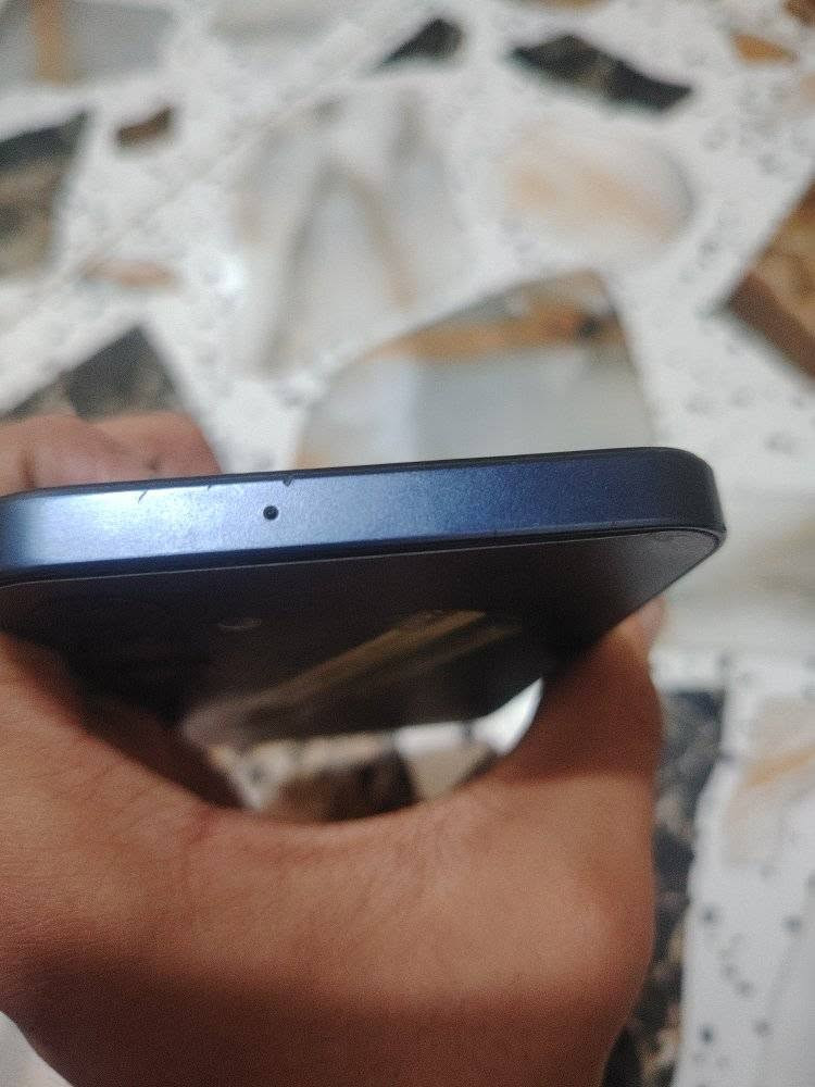 جالاكسي A25 5G • ٢٥٦/١٦ • خدش بالظهر