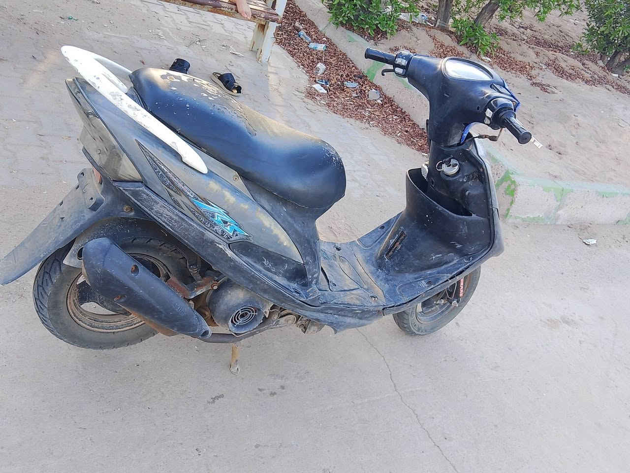 درجة ماكس عدله للبيع المحرك بلاد ما مفتوح السعر 850 وبيها مجال ***********  ورقم ثاني ***********
