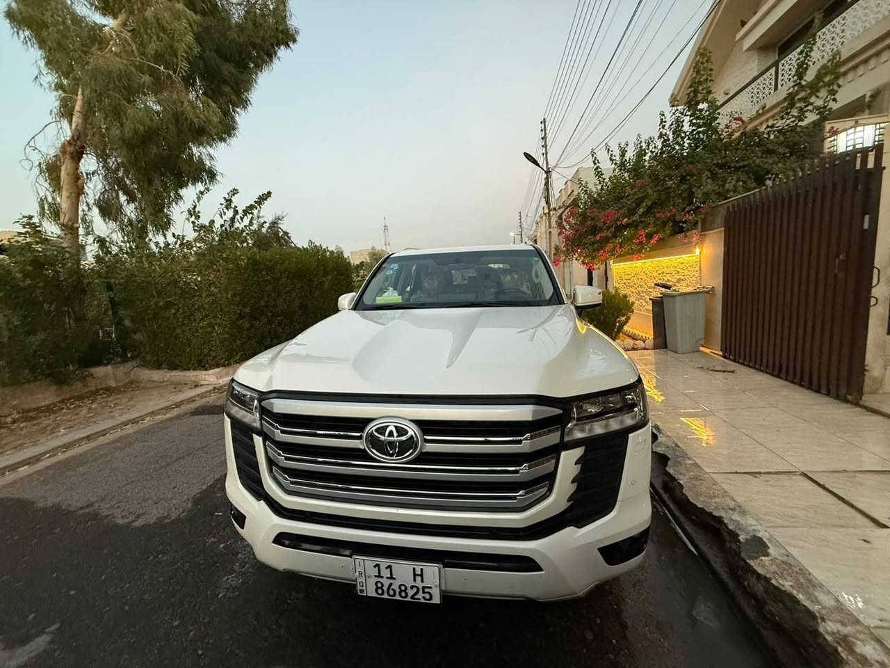 لاندكروز٢٢ جكسر ماشيه٧٢ ب٥٨٥ بيها فقط براغي الجاملغ مرخايات باسمي***********
