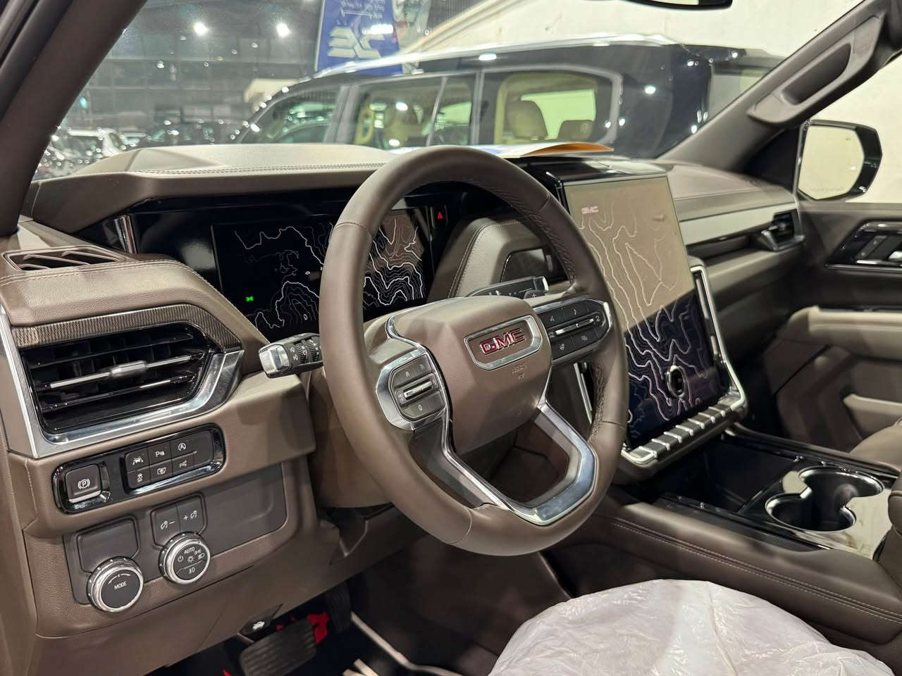 GMC Elevation
الفيشن GMC. موديل 25 معروفه مواصفات الفيشن مكفوله من صبغ بارد. تبديل. سيارة ماشيه 50 الف كيلو متر.  رقم بغداد. 
اتصل لمعرفه السعر. 
*********** بغداد, العراق
