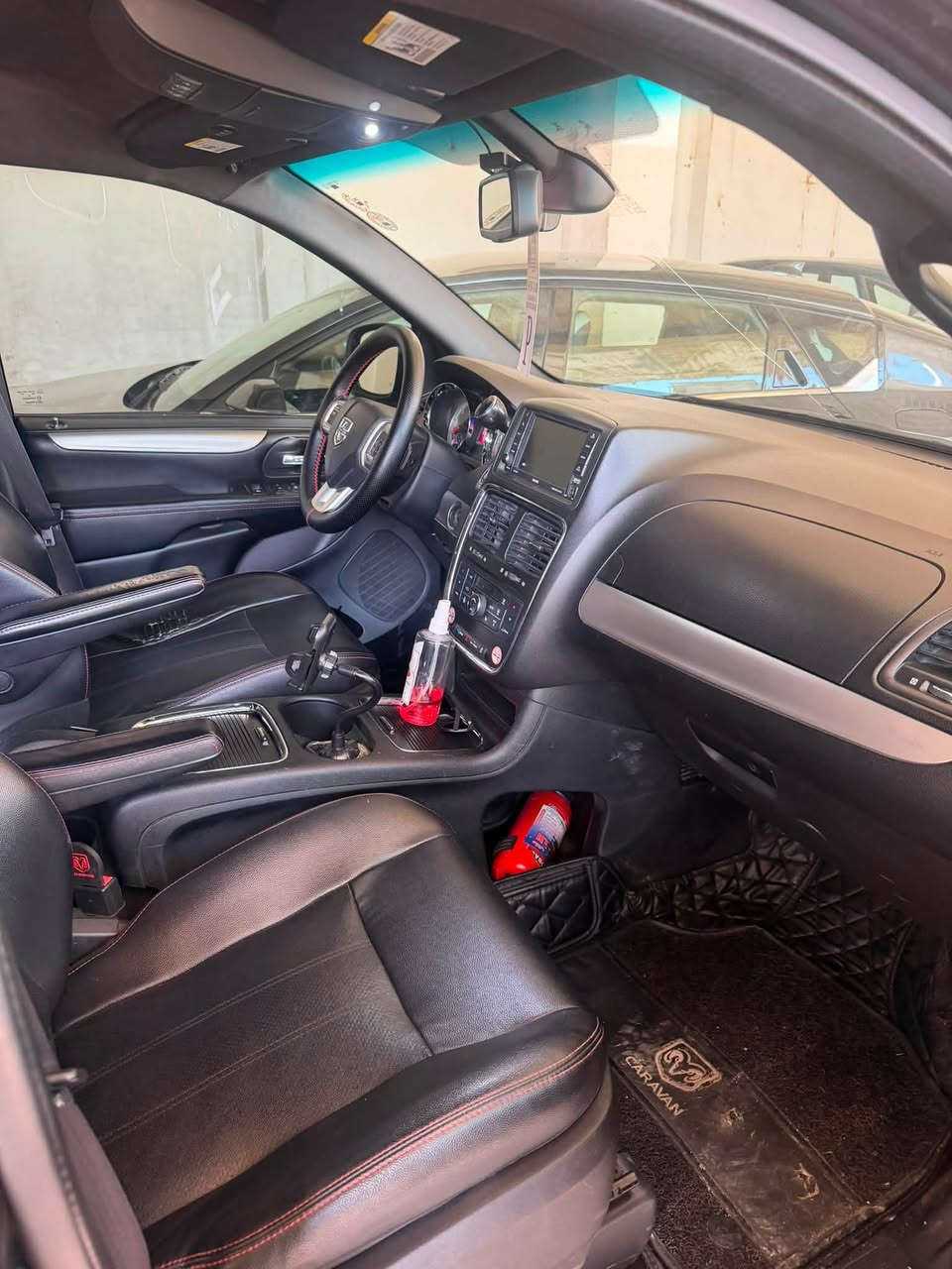 السلام عليكم
🛑 دوج كرفان 2019
🟥 رقم / اربيل دوليi 

🔴 فووول مواصفات  فئه gt

🚙ماشية 98 الف 

تشغيل عن بعد

تحكم ستيرن جهتين 

شاشه قلاب

كشنات جلد

كامره خلفيه 

كشنات بلع 

مانع انزلاق 

تبريد 3 قطع

جام 6 كهرباء 

تخم تاير جديد 

ابواب كهرباء

جنطه كهرباء 

7 راكب كشنات منفصل جلد

محرك وكير مكفول 

محرك 3600 (v6)

حادث كلش خفيف صور الحادة بالمنشور  ايرباك فقط برده

السعر 185 وبيها مجال بسيط

مكانه موصل 

الاستفسار ***********

