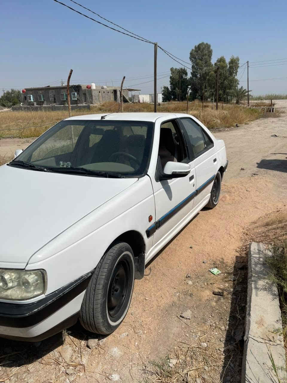 بيجو glx سياره متعوب عليه حييل مصبوغه عام جماليه كشنات كهرباء مكينه وكير خير من الله ترايك مفتوح موديل ٢٠١٠ 
تحويل مباشر سعر ٢٦ وبيه مجال
*********** بغداد, العراق

