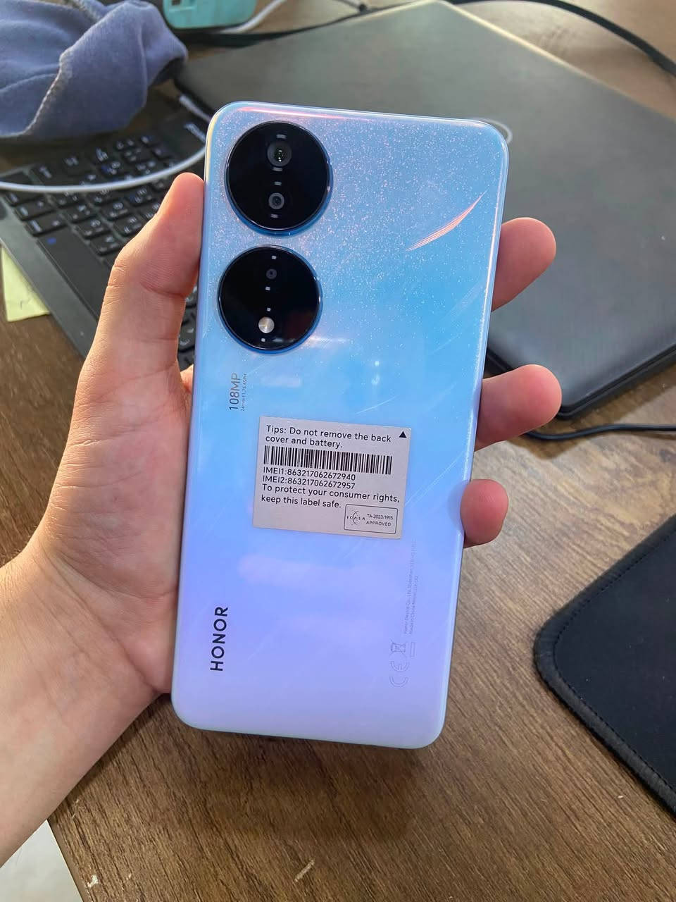 جهاز للبيع
HONOR X7b 

ذاكرة 256 
الرام 6+6
بطاريه 6000 وحش 
معالج سناب دراكون 680 
قوي بالالعاب و شحن يدوم بطاريه عملاقه
جهاز معروف بالقوه والمواصفات 
مستخدم تقريبا 3 اشهر فقط موجود الكارتون والملحقات 
جهاز كلش نظيف ** فقط بي فطر صغير بالشاشا 

السعر 175 الف وبي مجال
مكاني موصل ايسر رقم : 
*********** 
***********
