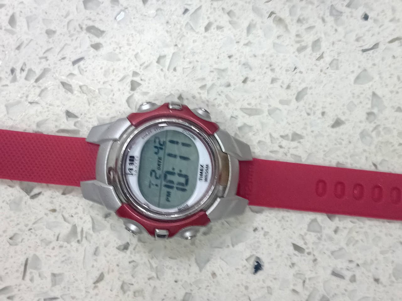 اذا انت كشخة وتدور الرقي والتميز هذا المنشور الك
تايمكس رقم واحد #timex
باله اصلية نظافة ٩٥%
للتواصل على الصفحة لو على الرقم ***********
