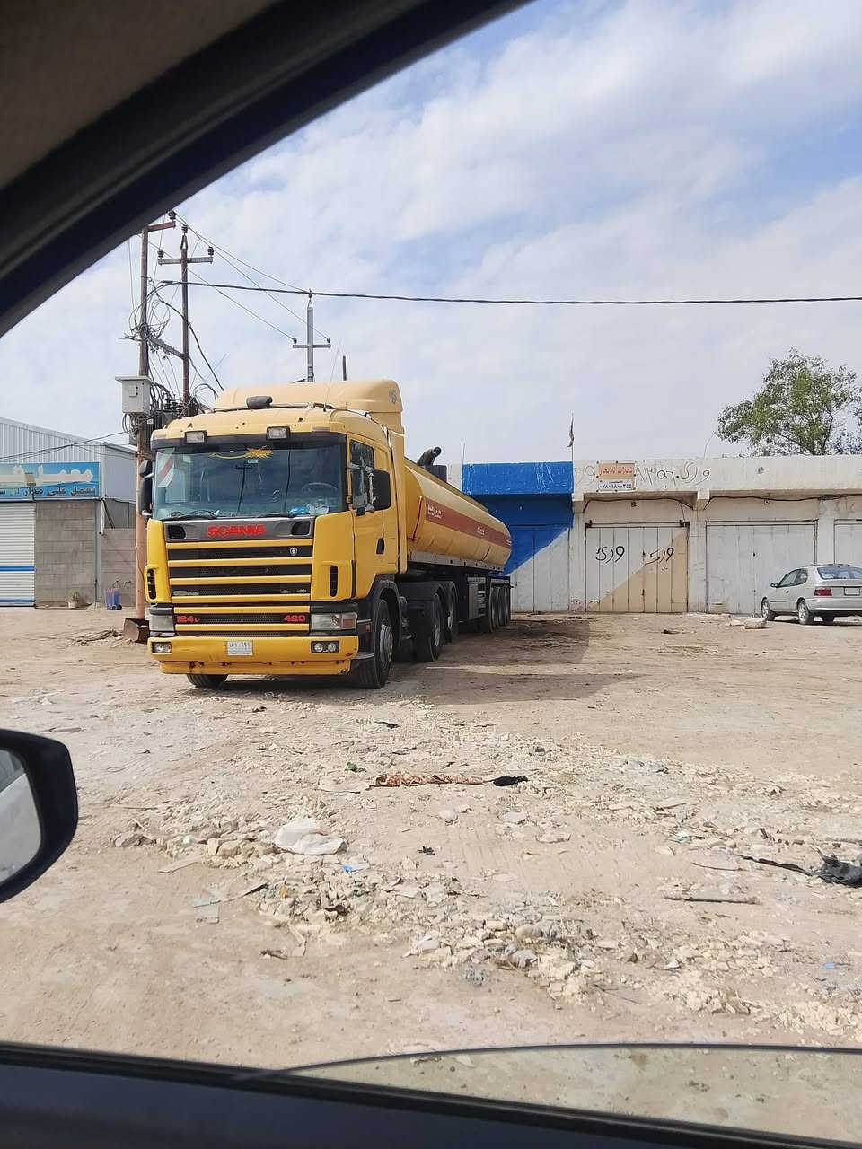 سلام عليكم سكانيا 2004 رقم واسط سنكل بلادي مزوج سنوية طوناج جي بي اس كاملة تانكي سبرنك تخم تاير جاهزة للعمل حمولة 39//37 للاستفسار//***********//***********//معرض الحاج علاء صجم نعمانية واسط
