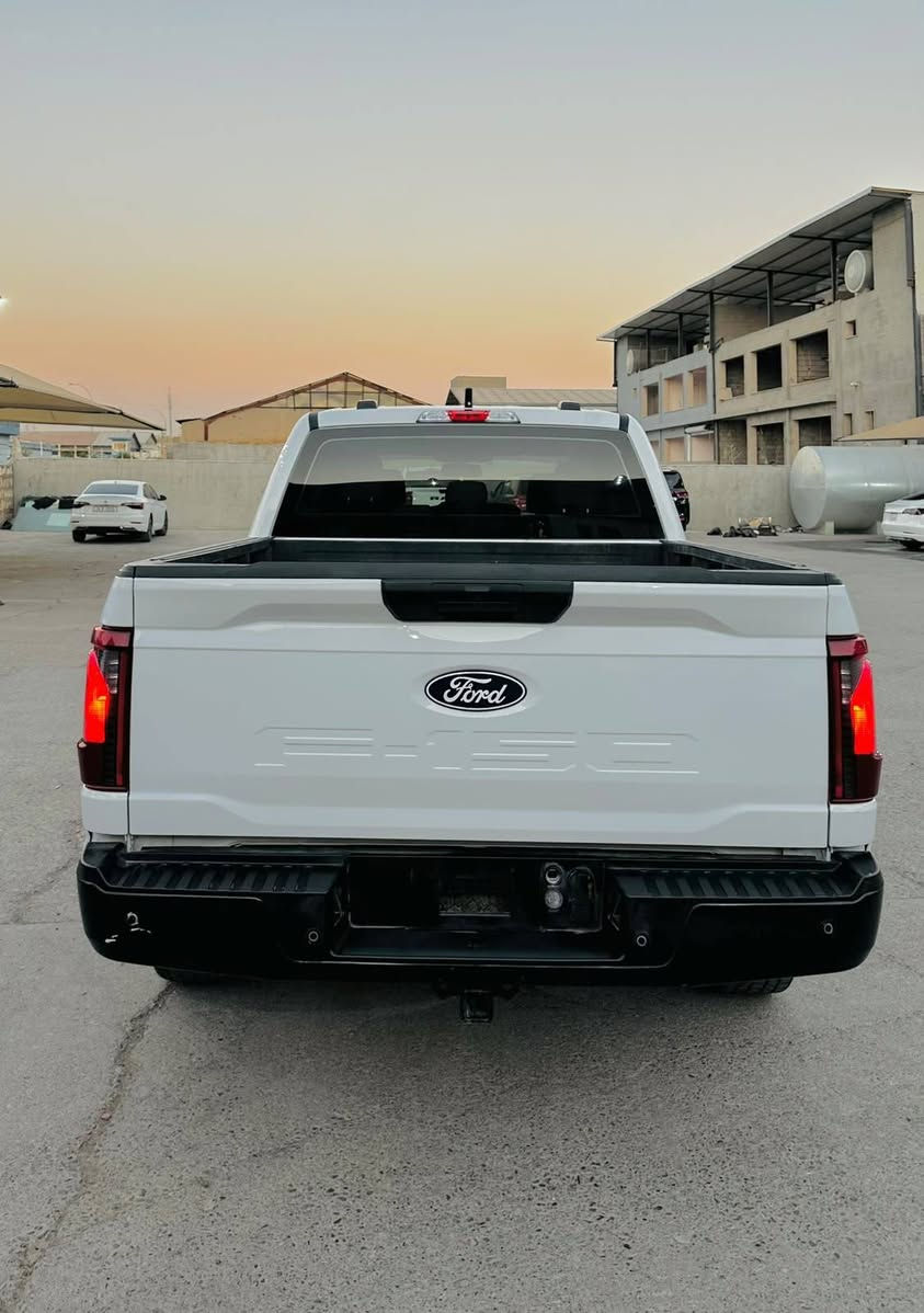 فؤرد 2024 FORD F-150 XL مواصفات XL شاشه ئايپادي گه وره گيچ ئه ليكتروني رادار پيش و پشت خه تي جاده  ده بل ئه كسل  4X4 سياره كه پيش كپس بي ارباگ لايت ليد چوار حه دسه  كاميرا حه ساس 29  هه زار رويشتيه 8پستن AWD بس ربع درگاي پيش سبغ يك درگا بيلادي گير مكينه دبل اكسل راديته ر به رد هه موو به شه رت بيلادي سعر 279 هندك مجالي تيدايه.                     
رقم شانصي 1FTFW1L52RKE84437
                                                                                  رقم  واتساب ***********
*********** أربيل, العراق
