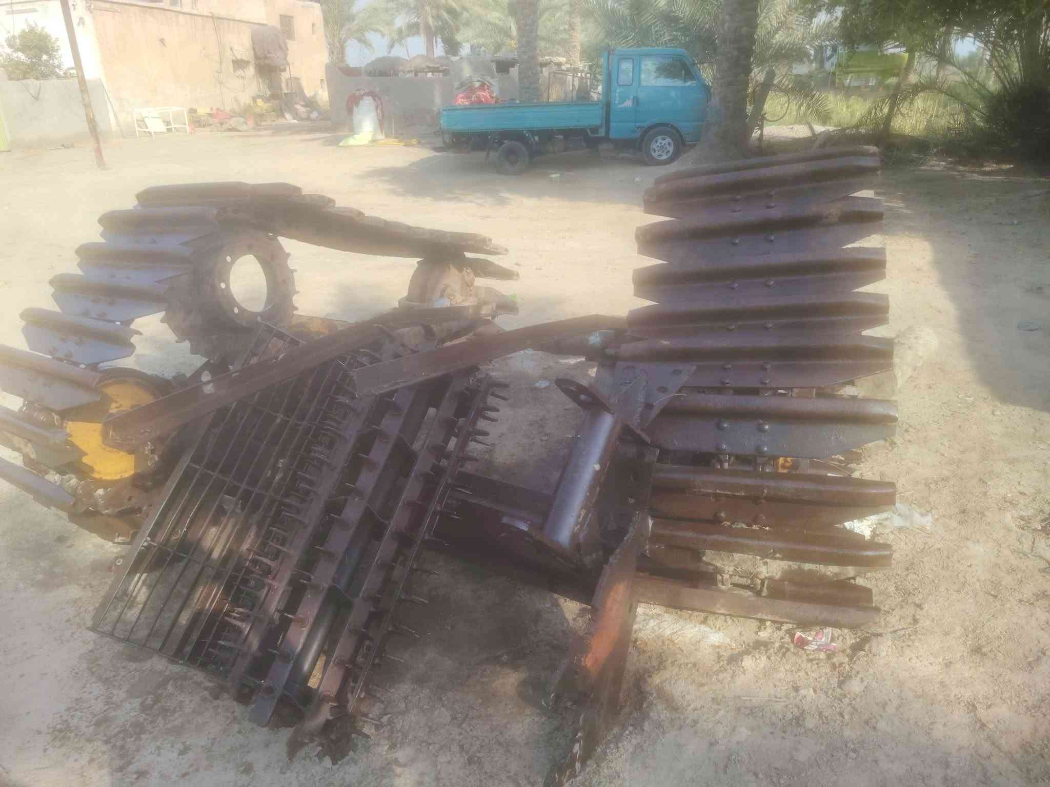 تحويره نيوهلند محوره عل كلاص نضيفه كلش ***********
