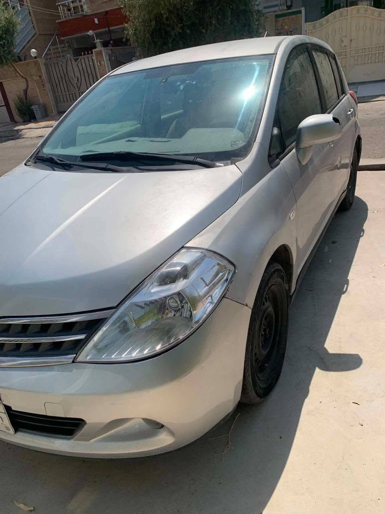 نيسان تيدة ٢٠١٠ گير تؤماتيك گير و مةكينة و تةبريت بةشةرت سعري ٦٦ مجالةكي كةم سبوغ چوار پارچة و نيو دةعم و ليدراني قورسي نية بةناو كردن بةشةرت  *********** شوين هولير شقلاوة تكاية موشتةري ني بيزارمان مةكة شقلاوة, أربيل
