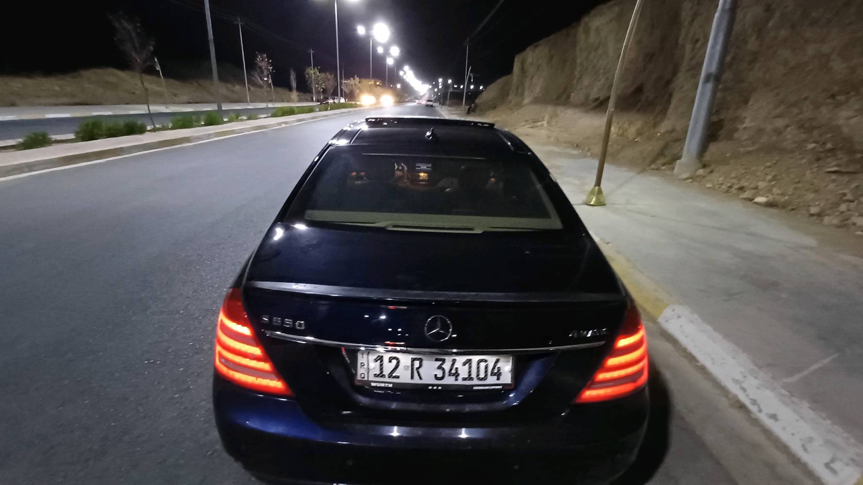 السلام عليكم  مرسيدس موديل 2013 . S550.فول موصفات  ما عدا ناضور ليلي.  5 قطع صبغ ابيعك صبغ حزام ... سنويه بسمي... السعر 185 بي مجال بسيط ..تواصل واتساب***********..