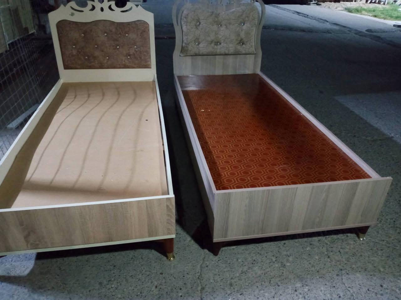 جرابي انضاف اي عيب مابيه السعر الوحده 40 وبيهن مجال الشراي يخابر ***********
