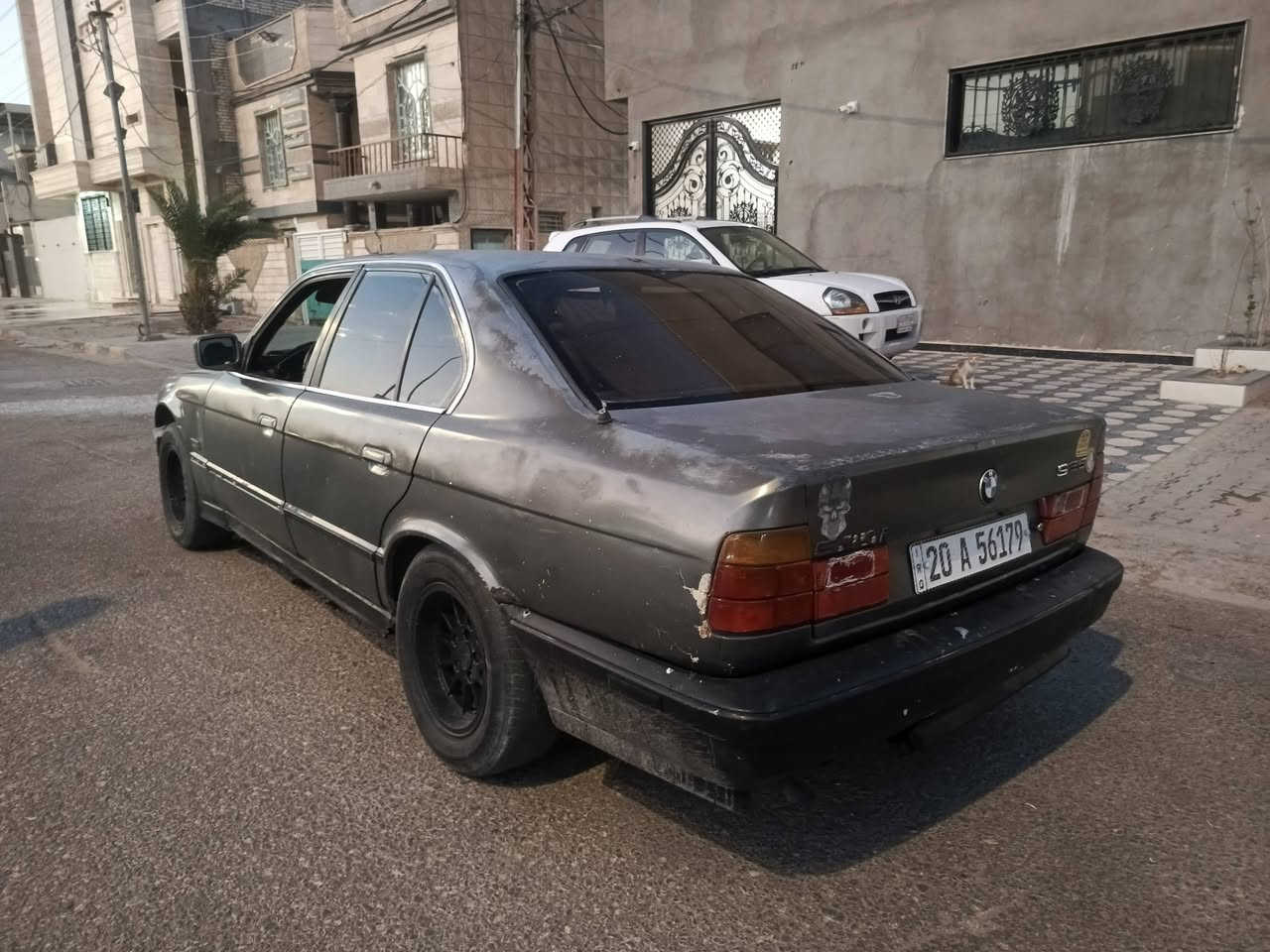 سلام عليكم
السياره مثل ما واضحه بالصور 
مديل 1991
6 سلند مسكر كير عادي 
مصفره غرامات 
رقم انكليزي راعيها موجود ويريد مداور 
السعر 30 وبيها مجال حك الجيه 
مكاني النجف 
رقم ***********
بي واتساب
