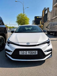 � تويوتا كورولا 2025 S Black Edition  📍 ممشى: 17,000 كم فقط  ✨ بدون لا...