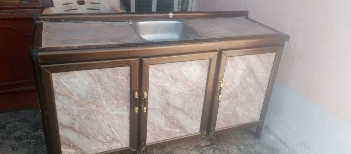 للبيع///سنك مطبخ ستيل مقطع سعودي قياس 160سم السعر المطلوب 110 الف وبي مجال العنوان الكرابله الاتصال***********.
