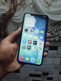 11برو ماكس نضيف حيل ذكرته 64 بطاريته 88 فقط عندك شاشه مبدل فول نضافته ...
