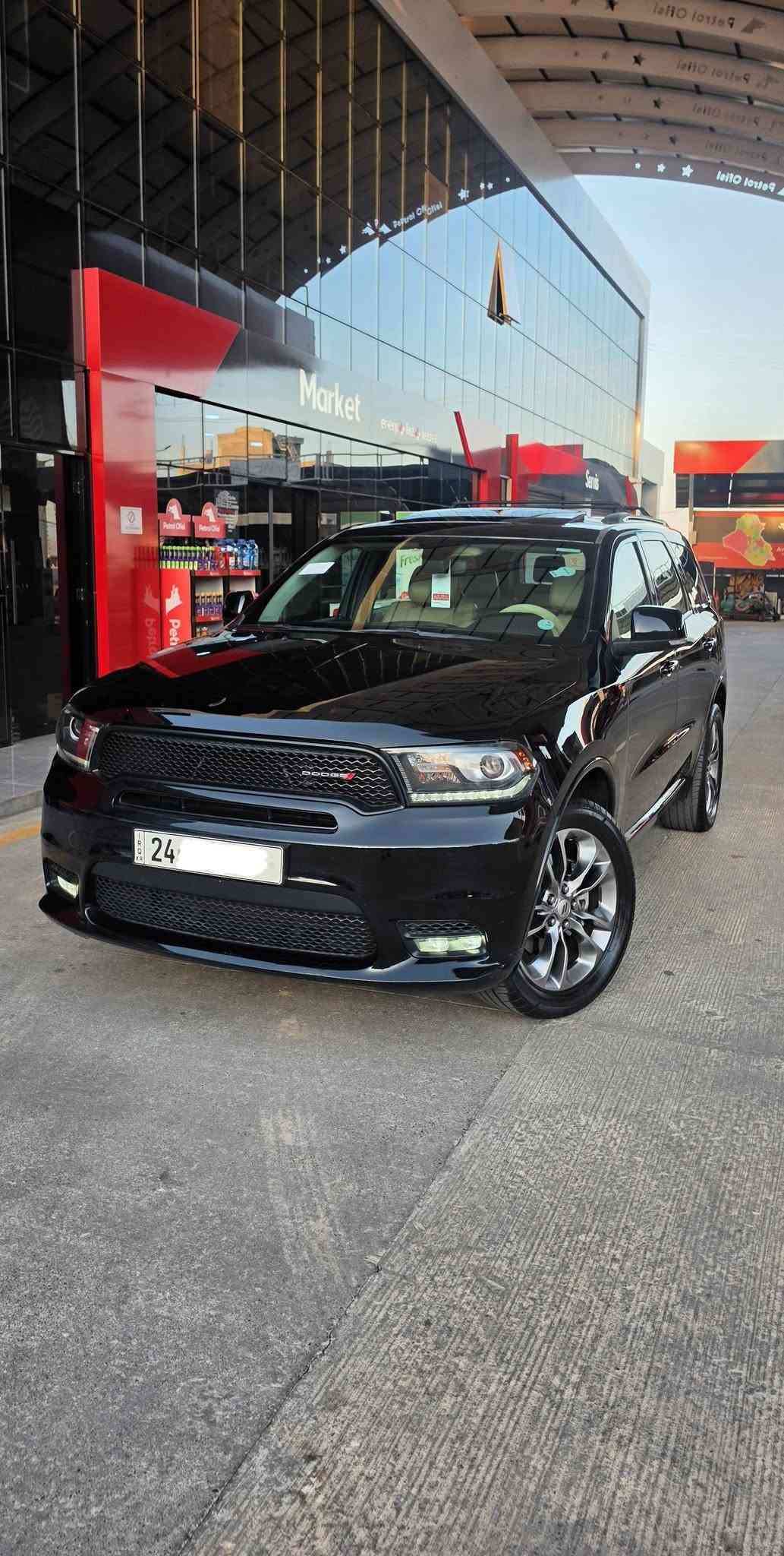 دورنكو 2019 GT PLUS جي تي بلس 
خليجي وكالة ليث العبيدي 
كفااالة عامة
 بدون صبغ حتى الدعاميات 
6 سلندر دفع رباعي 

سلايت ( فتحة سقف )
3 شاشات مع سماعات وكنترول الشركة بعد ما مستخدم
بصمتين ( البصمة الثانية بعد ما مستخدمة )
داخل عسلي 
شفتات ستيرن 
صندوق كهربائي 
حساسات خلفية مع وقوف ذاتي 
اوتو ستارت ستوب ( انطفاء ذاتي )
كشنات وستيرن تدفئة 
اشاير مري 
شاشة كبيرة ابل كار بلي واندرويد اوتو 
وضعيات قيادة سبورت وايكو 
دبل اكزوز 
مرايات قلابة مع البك 
تشغيل عن بعد 
ويل قياس 20 مع تايرات جديدة 

جداً نظيفة السيارة وبوضع الشركة 
استخدام شخص واحد 

رقم دهوك بأسمي 

السعر : 242 وبيها مجال 
مكان السيارة دهوك 
***********
***********
اتصال أو واتساب
