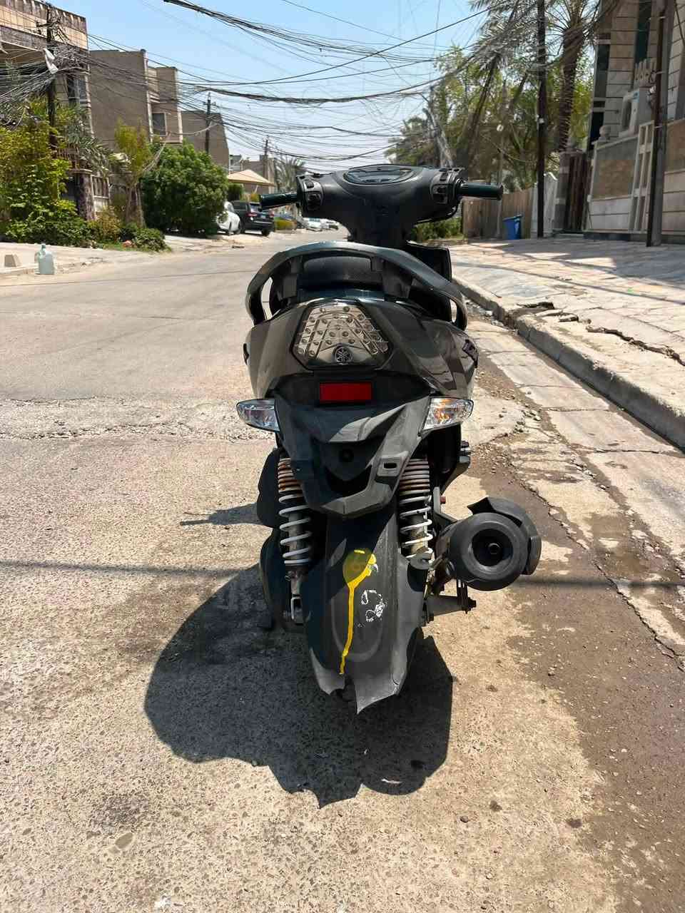 سلام عليكم جيتي ار للبيع
اوراق اصوليه كلشي اصولي تاخذها من باب البيت الدراجه كفاله عامه امانه الله ورسوله فقط البجم متضرر من الرمبه هيج اخذتها وصورها موجوده من جانت بالحاويه نازله من الرمبه صار شهر و3 اسابيع السعر1250وبيها مجال بسيط بغداد المشتل 
رقمي ***********
الرقم الثاني اذا ما تحصلني اتصل على هذا الرقم***********

