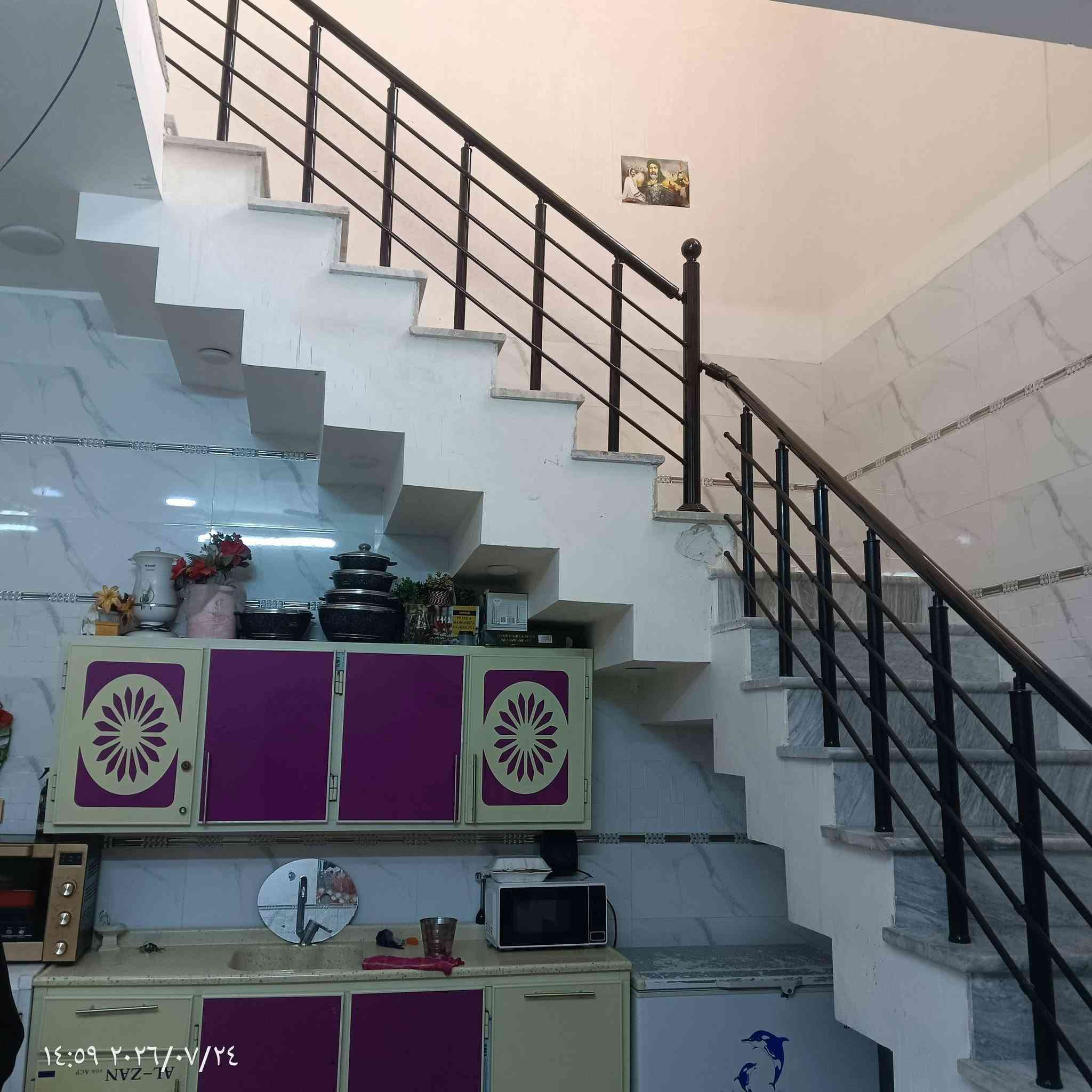 بيت حي الكوفه ضهر صيدلية فاطمه المساحة ١٠٠ بناء حديث درجة أولى ٢٠٢٥ طابق ونص السعر ٩٠ الهاتف ***********
