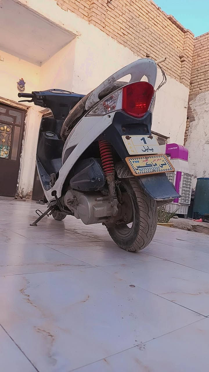 سلام عليكم ورحمة وبركاته دراجه ماكس عالي اي نقص ما بيه جاهزه مكينه شركه ما مفتوحه موجوده بابل قضاء القاسم السعر 300بيه مجال الطيبين هذا رقمي *********** مواجد عل فيس
