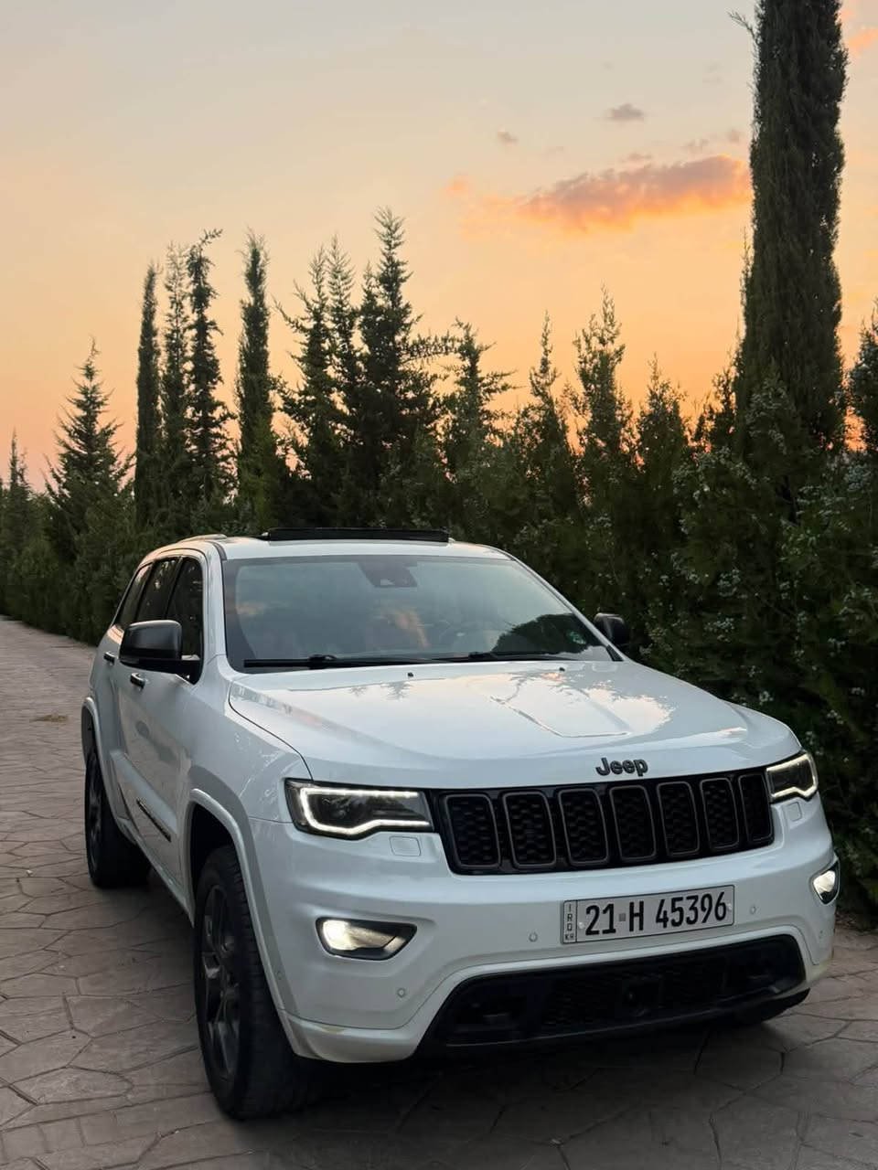السلام  عليكم ورحمة الله وبركاته
‏‎‏‎       ——— لـلـبـيع  ———

جيب گراند شيروكي - Jeep Grand Cherokee

‏‎‏‎وراد خليجي .     —    بدون ايرباك 

‏‎‏‎الموديل           —    2021

فئة.                 —   80th استيراد شركة هارلم 

حجم المكينه   —     3600/ V6

‏‎‏‎اللون               —     ابيض     

‏‎‏‎المسافه المقطوعه — 96.000mi

‏‎‏‎حاله السياره.    —    ( كفاله عامه  ) (بدون صبغ بدون تبديل)

‏‎‏‎المواصفات 
‏‎‏‎- بصمة تشغيل 
‏‎‏‎- بصمة أبواب 
‏‎‏‎-تشغيل عن بعد 
‏‎‏‎-ترحيب عند الاقتراب 
-رادار امامي 
-رادار جانبي 
-رادار خلفي 
-تحديد مسار 
-تنبيه قبل الاصطدام 
‏‎‏‎-كشنات جلد 
-كشنات احمر مختمه 80th
- شاشه ديجتال 
-ستيرن كهربائي 
-اناره محيطيه 
-اشاره بالمرايه 
-حساس امامي خلفي 
-بردات خلفيه ‏‎
‏‎‏‎-شاشه كبيره تدعم نظام الأبل كار باي ونظام الاندرويد
-شاشه عداد ديجتال
-فتحت سقف بانوراما 
‏‎-دبل اكسل 
‏‎-اوتو ستوب
‏‎-وضعيات قياده 
‏‎‏‎-كشنات تدفئة ( اماميه - خلفيه ) 
-كشن السايق خزن ميمور
-كشنات اماميه تبريد 
-ستيرن تدفئة
‏‎‏‎- ستيرن بحركه كهربائيه 
‏‎‏‎- تبريد مركزي 
‏‎‏‎- بگ لايت LED 
‏‎-صندوق كهربائي 
‏‎‏‎-كرسي السايق والراكب بحركة كهربائيه 
‏‎‏‎-تحكم ستيرن جهتين 
‏‎‏‎-تحديد سرعه 
‏‎‏‎-مانع انزلاق 
‏‎‏‎-ليد نهاري
‏‎‏‎-كامره خلفيه دواره 
‏‎‏‎باقي المواصفات المعروفه 

‏‎‏‎السعر            — 293$ وبيه مجال للطيبين  

‏‎‏‎رقم السياره    — السليمانيه   

‏‎‏‎موقع  السياره — السليمانية
الاستفسار _ *********** واتساب
