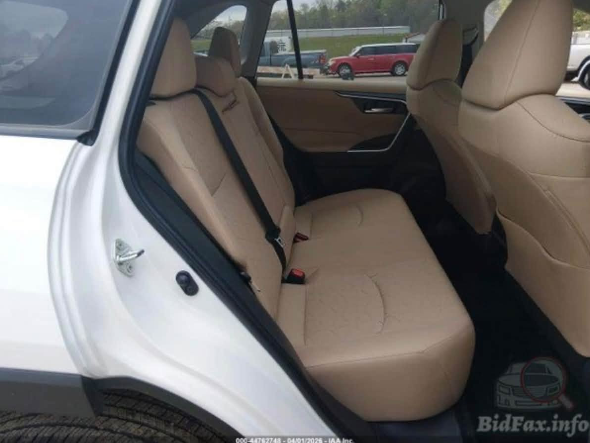 ‼️واصل ميناء يعني اسبوع تستلم السيارة ‼️

تترقم شمال

(((مكتب اسديرة لتجارة السيارات)))

نوع السيارة Toyota Rav4 Xle 

الضرر موضح في الصورة

السعر  اتصل وتدلل

للاستيراد يرجى التفضل بزيارة المكتب 

📍موقع المكتب: اسديرة طق طق قرب مول انيس 

للاستفسار :

***********

اهلاً وسهلاً بكم ونشكر ثقتكم بنا💙

نص مكتوب في الصور:
- 000-44762748-04/01/2026-IAA Inc. BidFax.info
- BidFax.info 000-44762748 - 04/01/2026 - IAA Inc.
- BidFax.info
- 000-44762748 - 04/01/2026 - IAA Inc. BidFax.info
- 000-44762748 - 04/01/2025 - IAA Inc. BidFax.info