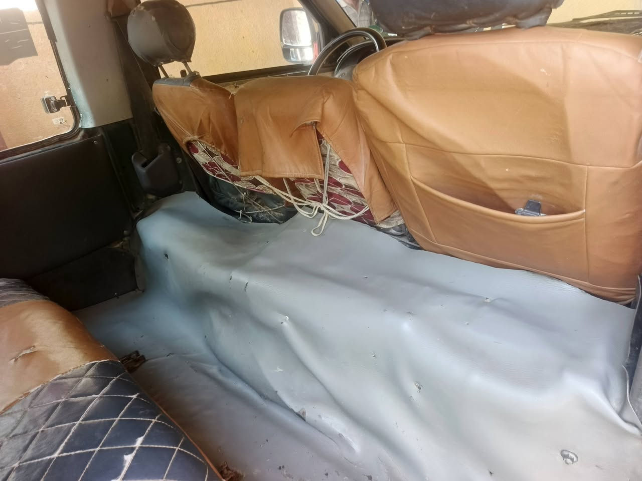 سلام عليكم بريجو موديل 96 سنويه لحد ل29 رقم السياره واسط مكفوله كير محرك واكسن ‏سيارة نضيفه ‪***********‬‏ رقم صاحب السياره مكان السياره قريب على بسماية
