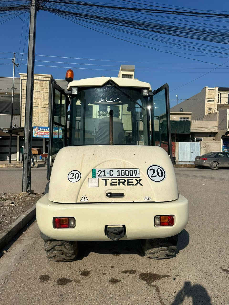 شوفر لل بيع حجم 80 بسمي بدون صبق محرك شرط وكاله هزه جديده لل تواصل ***********
***********
