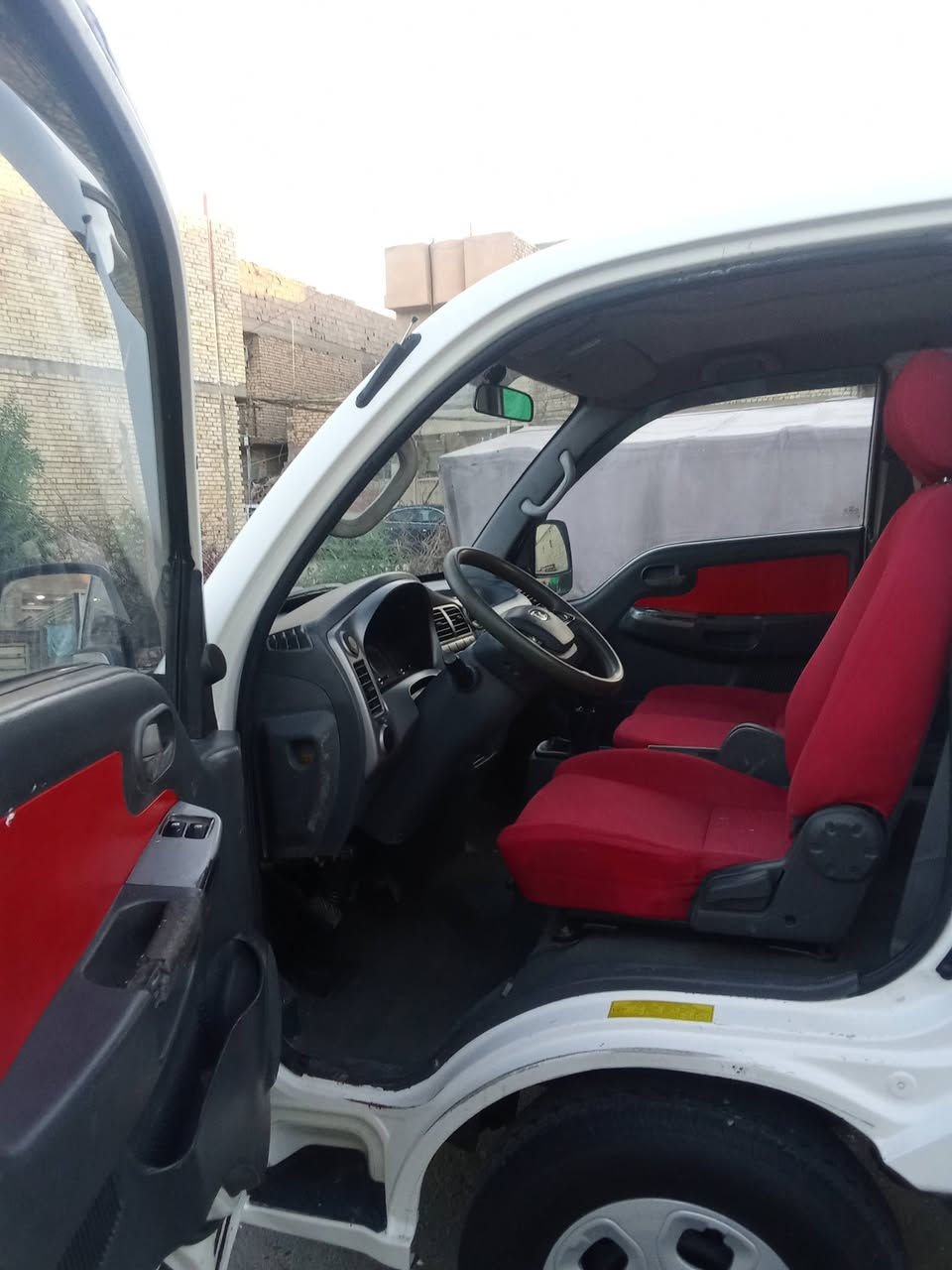 السلام عليكم كيا حمل موديل 2013 مكينه 2700 سياره جاهزه على وضع كوريا سياره مكفوله كفاله عامه شرط السونار سياره جاهزه من كل شي باسمي مداور ثاني يوم سعر 105 عنوان بغداد الشعب للاستفسار والاتصال***********

