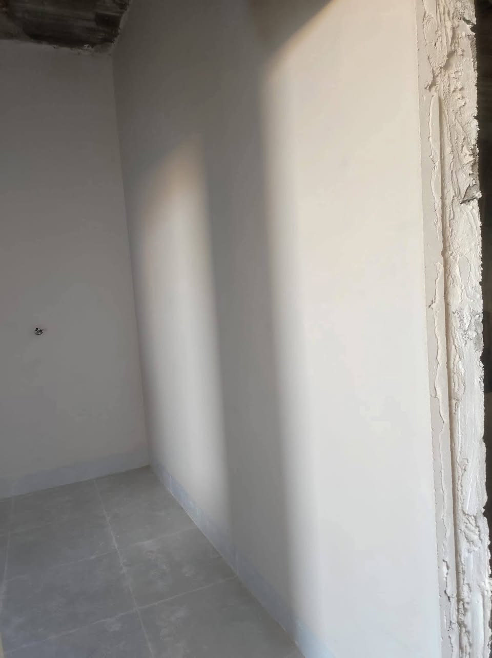 كادر عمل من الموصل اصطه بياض ولبخ اتصال على *********** يوجد واتساب
