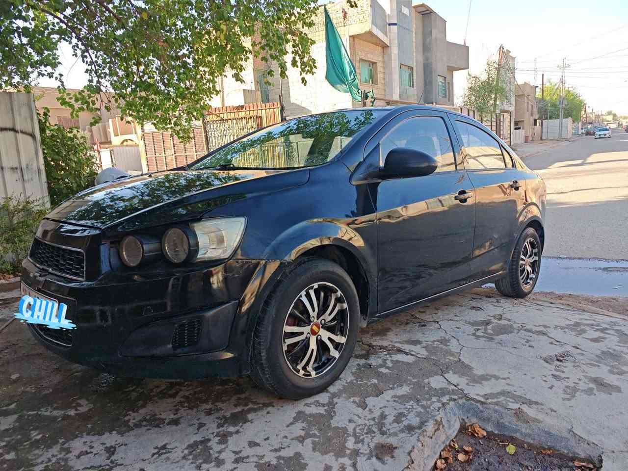 شوفر ليت سونك
2012 خليجي 
سيارة جديدة تبريد شغال ثلج منضومه جديدة تدفئة كهربائيات كلشي بلادي وشغال مكينة وكير جاهزات صدر جديد داخل نضيف ماعدا البنيد مصبوغ بدون ضربة جراد وصبغتة وعندي صورتة وخشم الجاملغ مصبوغ سيارة جاهزة من كلشي وباسمي رقمي دولي مكاني البياع السعر 47رقمي *********** متواجد واتساب

نص مكتوب في الصور:
- CHILL