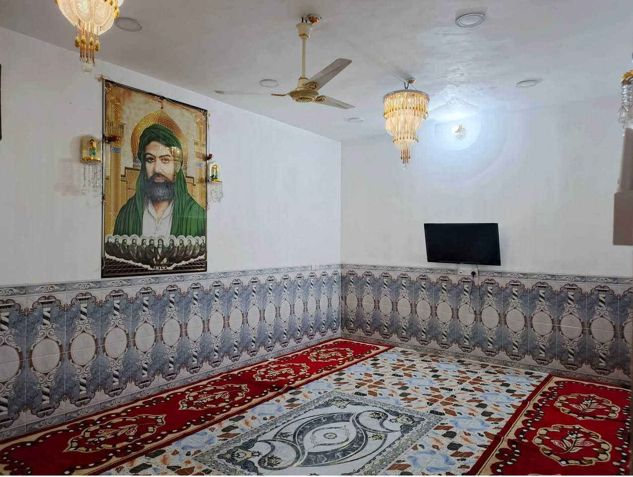سلام عليكم بيت وقطعه ركن قطعه 231قريبه ع شارع لعام 80م وللبيت 140م  نهروان مقابيل نازحين سعر  خاص اتصل بيك خير ودلل ***********
