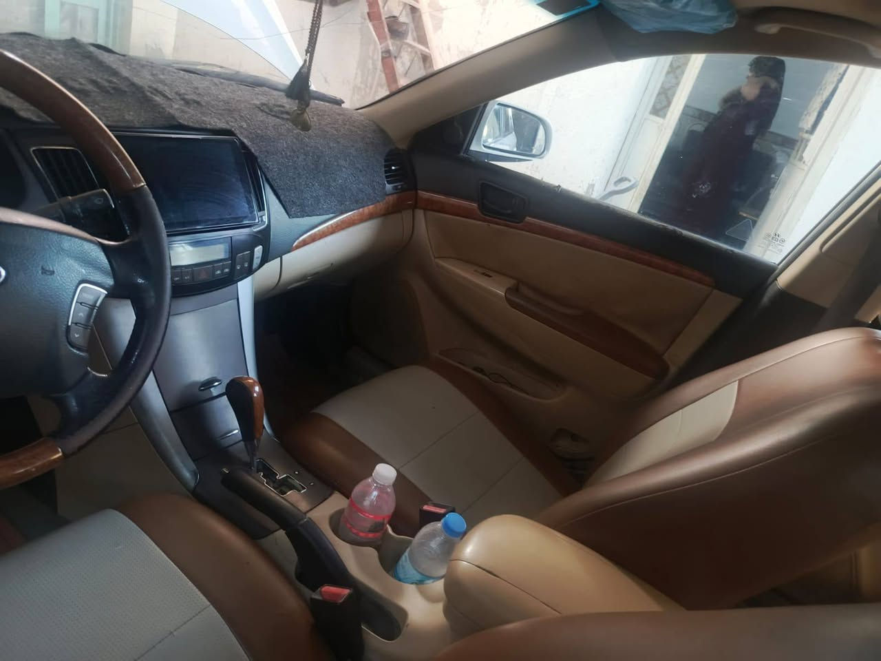 سلام عليكم ورحمة الله وبركاتة 
سوناته 2010خليجيه مكينه 2400
فول سيارة 🚗جاهزه من لاخير
رقم بغداد لاماني ممنتهيه بسمي
السيارة مصبوغه حزام جماليه
بيهه جاملغ بي شبر فقط 
مكانه واسط الزبيديه السعر 105قفل اتصال اتصال فقط
***********
