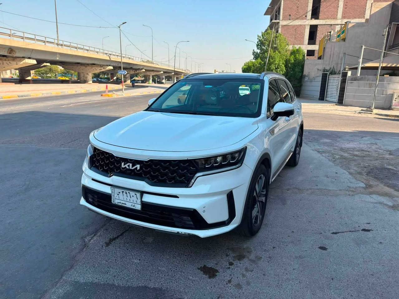 🚘 للبيع | كيا سورينتو 2023 فل أوبشن (أعلى فئة)
للبيع كيا سورينتو موديل 2023، بحالة ممتازة جدًا، استخدام شخصي ونظيف، جاهزة للاستخدام ولا تحتاج أي مصروف.

المواصفات:
✅ محرك 3.5L V6
✅ دبل (AWD)
✅ عداد 75 ألف كم
✅ فل أوبشن (أعلى فئة)
✅ شاشة كبيرة مع Apple CarPlay وAndroid Auto
✅ كاميرات وحساسات أمامية وخلفية
✅ تشغيل بصمة ودخول ذكي
✅ مثبت سرعة ورادار وأنظمة أمان متقدمة
✅ فتحة سقف بانوراما
✅ مقاعد جلد كهربائية

الإضافات:
⭐ حماية PPF كاملة بقيمة 2000 دولار
⭐ أرضيات ماركة عالمية
⭐ كامرة داخلية أصلية

💰 السعر: 44,000,000 دينار عراقي (قابل للتفاوض بالمعقول)

للاستفسار أو المعاينة يرجى التواصل على الخاص أو الاتصال.
***********
