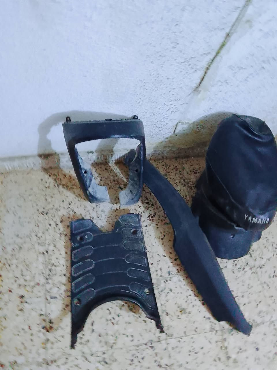 سلام عليكم غراض دراجه بطه وساسوكي كفرات سوادات ودبه مال دهن ويل وتاير كفرات نضيفه جدد قيم وخذ رقمي ***********مكان ميسان عماره عمارات الجدد
