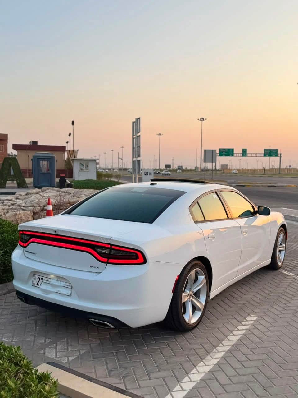 السلام وعليكم جارجر 2016 SXT كندي عينه 260 كلين تايتل كفاله ضربه وصبغ وتبديل بيه مكان واحد بارد رقم اربيل الجديد تحويل وكاله موجود ماشيه 85 جديده السياره
العنوان: بصره
السعر: 210
رقم الموبايل: ***********.
