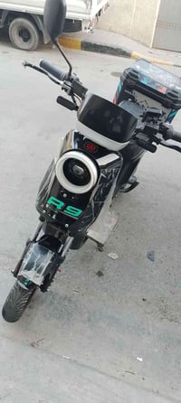 R9 مديل2026 رجوع للخلف  بصمه  تشغيل عن بعد 5بطاريات كبارر   بيه نقوصات...