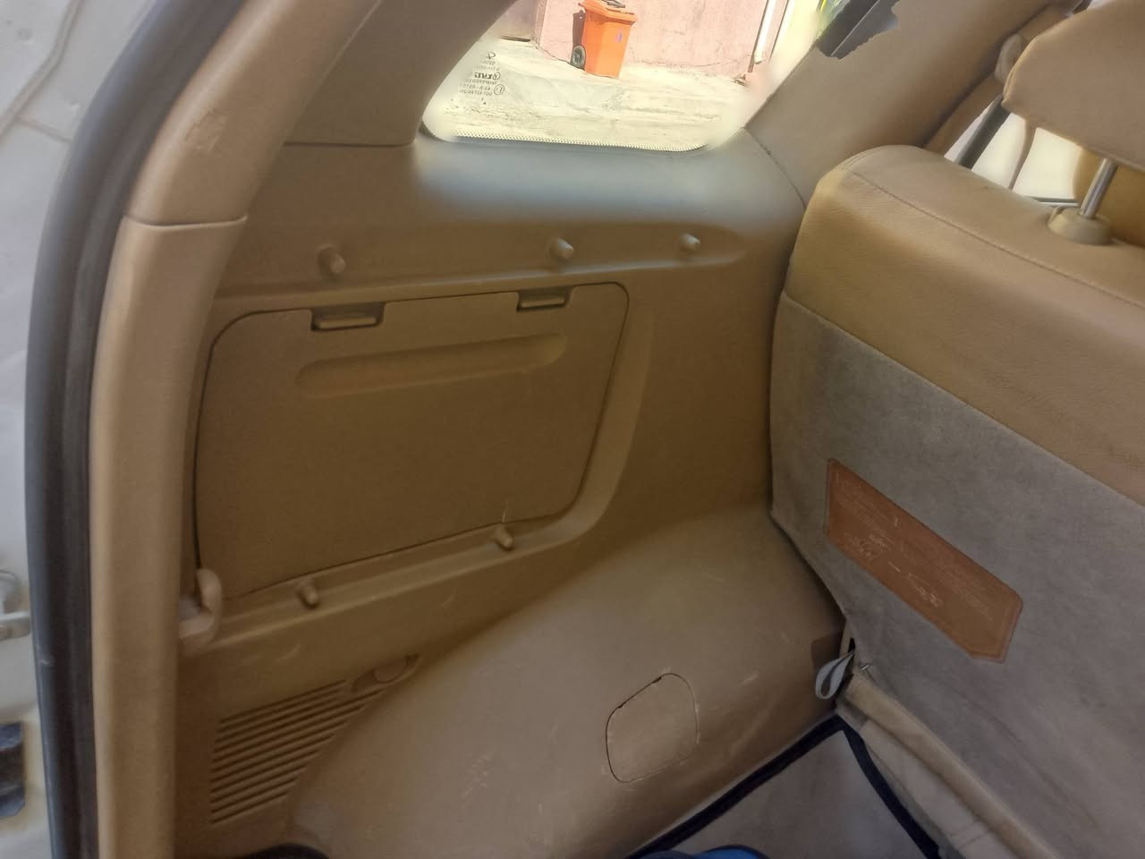 عندي تيكو 13اريد أبيعها رقمها بغداد تحويل اي يوم اعجبك نظيف داخل نظيف تبريد محرك كير  كهربائيات تاير  سعرها 51 ورقه وبيها مجال العنوان بغداد  رقم الهاتف ***********
