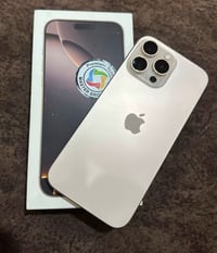 آيفون ١٦ برو ماكس • ٢٥٦ • بطاريه ٩٢
