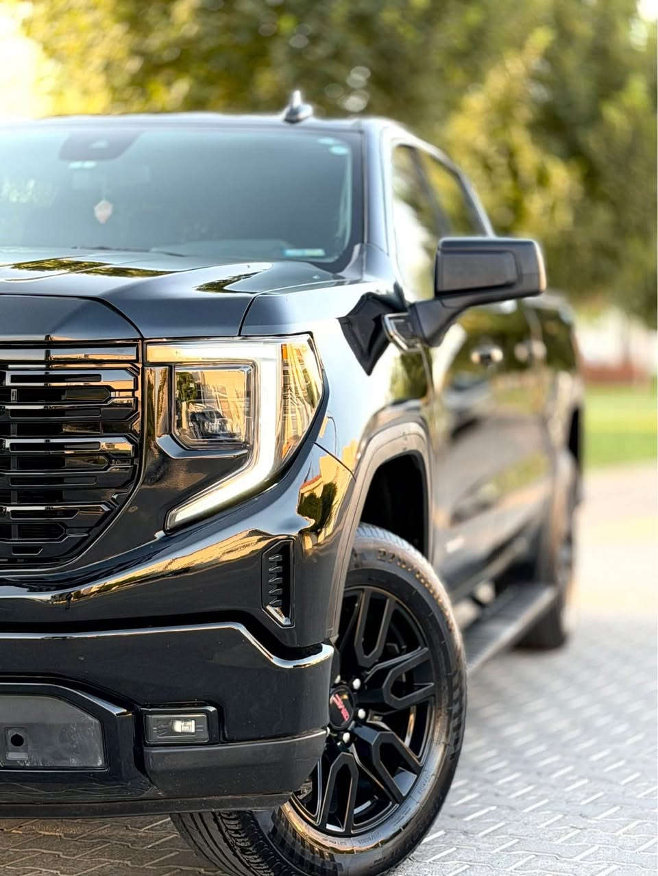 GMC SIERRA 2024 , K1500 ELEVATION
سەیارەکە فول فول مواسەفاتە (کامێرای ٣٦٠ پلە کوشنی گەرم Parking Sensor شاشە گەورەیە کوشنی کارەبایی لایتی زینۆن لایتی ئێڵ ئیدی ئەپڵ کارپلەی دەبڵ ئەکسل ڕادار Wireless Charger شەغال Traction Control ڕاداری گۆشەی کوێر هتد) 
 ٢پارچەی بۆیاخە سەربۆدی بۆ بەستراوە تایەکانی تازەیەو تازە ڕۆنی گۆڕاوەو سێرڤس کراوە یەک دینار مەسرەفی تیا نییە هەموو گیانی بە شەرتە ڕەقەمە بە ناوی خۆمانەوە کتابی جام ڕەشی بۆ کراوە هەموو شتێکی تازەیە 
نرخی سەیارەکە ٣٥٥وەرەقەو کەمێک ماجالە 
سلێمانی ***********
*********** السليمانية, العراق
