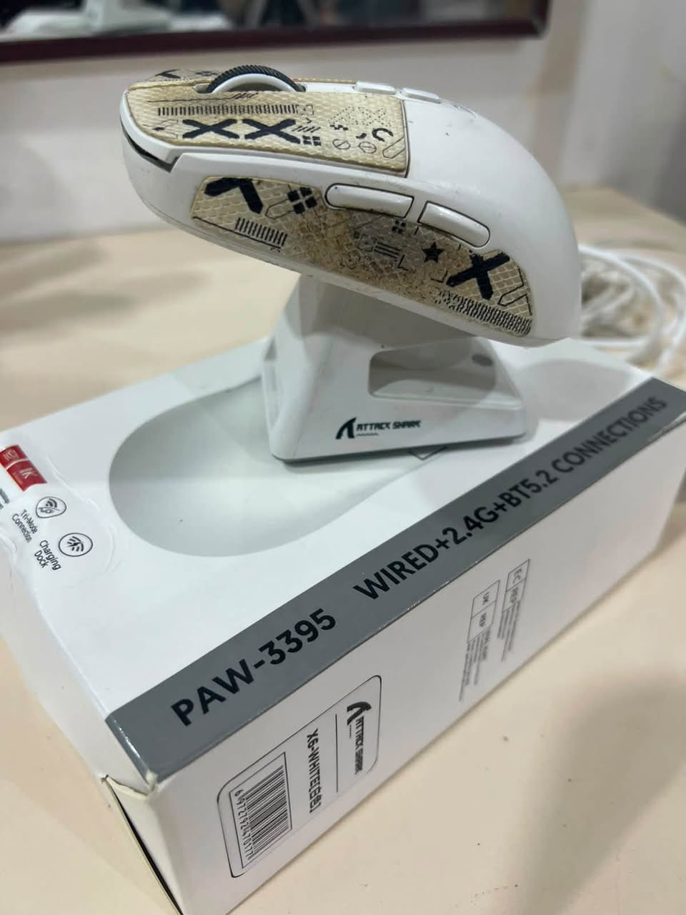🔥 للبيع ملحقات قيمنگ بحالة كلش نظيفة 🔥
🎧 HyperX Cloud III
سماعة أصلية ومعروفة بجودة الصوت والمايك
درايفرات 53mm وصوت واضح جداً ومناسبة للـ Gaming والـ FPS
💰 السعر: 75 ألف

⌨️ كيبورد قيمنگ
مثل ما موضح بالصورة
مواصفات قوية ومناسب للقيمنگ والاستخدام اليومي
💰 السعر: 60 ألف

🖱️ Mouse Pad ترند
حجم وشكل مرتب ومناسب للقيمنگ
💰 السعر: 15 ألف

🖱️ ATTACK SHARK Mouse
ماوس قيمنگ قوي وسريع ومناسب للـ FPS
💰 السعر: 60 ألف

📌 القطع نظيفة وحالتها واضحة بالصور
📌 البيع مفرد أو حسب الاتفاق
📩 اللي مهتم يراسلني خاص
او تتصل ***********
وتوصيل موجود لجميع المحافضات
