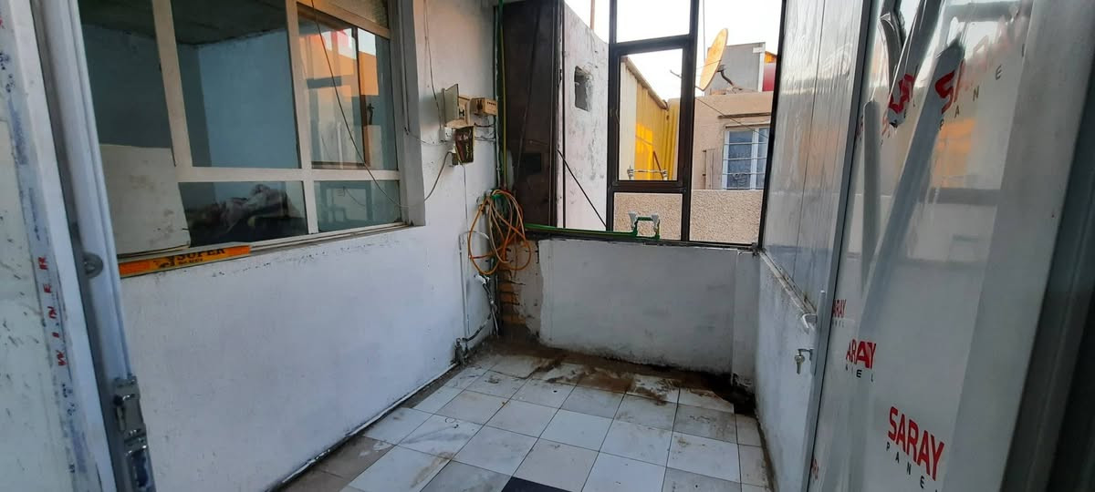 🏠 للإيجار طابق ثاني في الكرادة داخل
📍 الموقع: كرادة داخل – شارع حسينية البوجمعة – داخل دربونة هادئة.

🏡 تفاصيل العقار:
🔹 طابق ثاني
🔹 السقف من السندويچ بنل
🔹 غرفة داخل غرفة
🔹 هول معزول
🔹 مطبخ
🔹 حمام
🔹 موقع هادئ ومناسب للسكن

💰 الإيجار الشهري: 425,000 دينار عراقي فقط

📞 للاستفسار والتواصل:
***********

🔑 للمهتمين، الاتصال لتحديد موعد لمشاهدة العقار ومعرفة التفاصيل.
