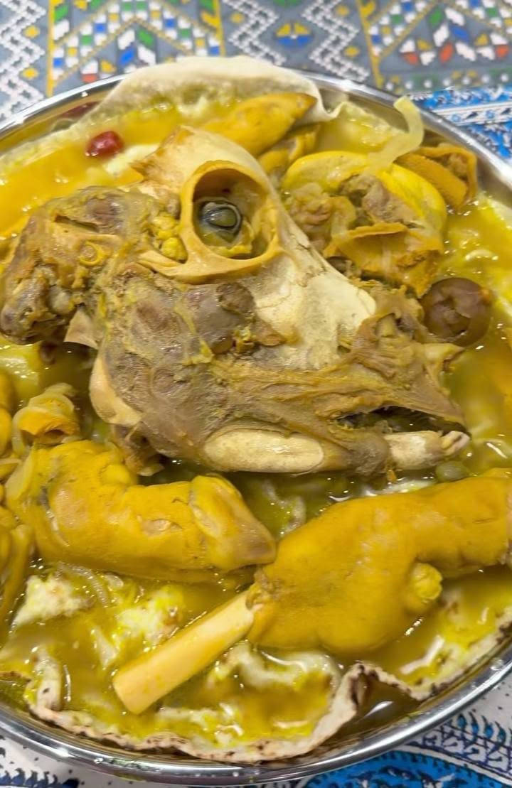 😋 متوفر للغذاء والعشاء ثبت😋 الصويره حي الاسره زراعي 

 طلبك من مطبخ مأكولات ملوكه للطلب مراسلتنا على الخاص او الاتصال على الرقم *********** وتساب متوفر توجد خدمة توصيل لجميع أنحاء الصويره

