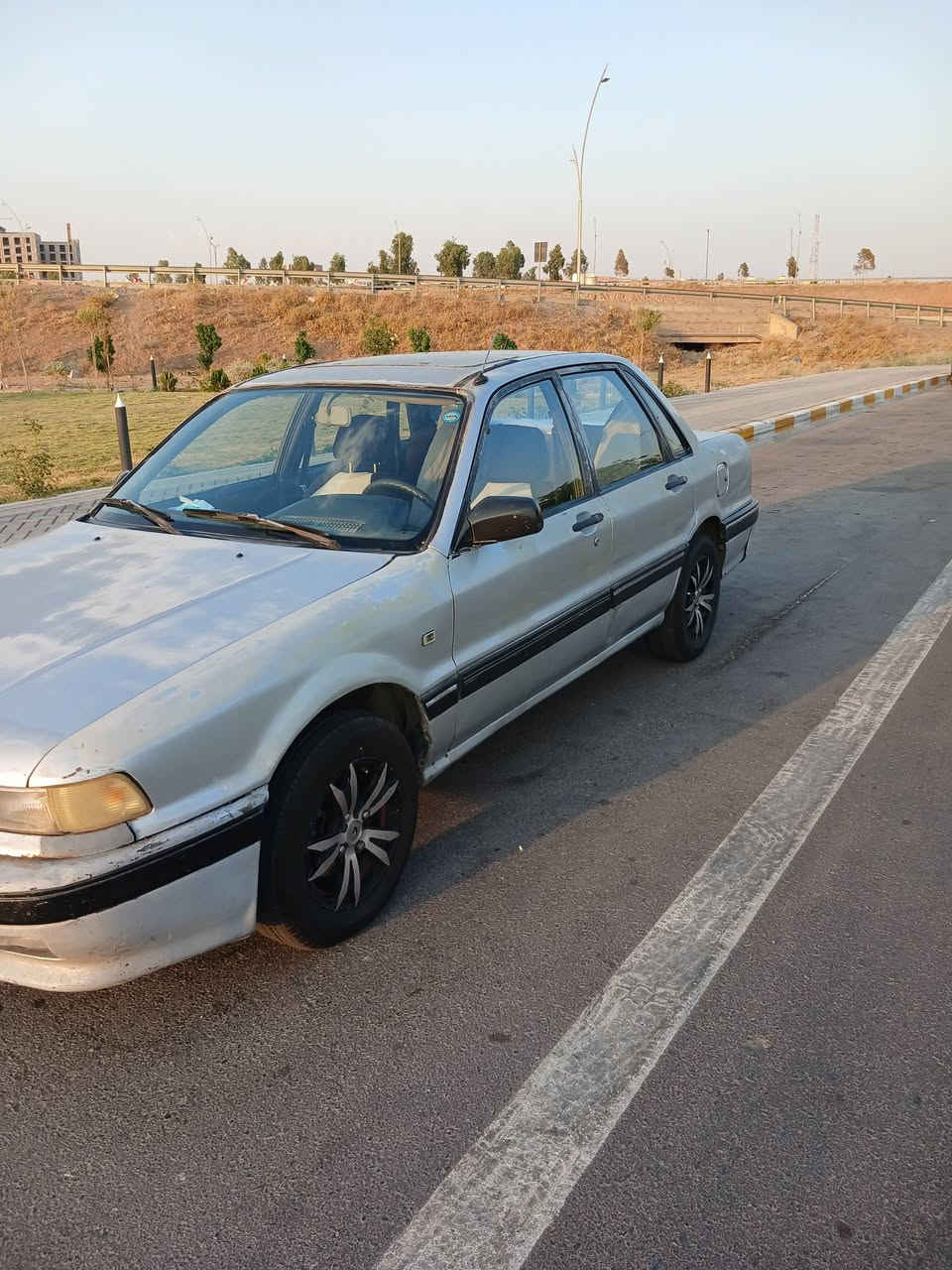 للبيع ميتسوبيشي كلاند
موديل 1992
اللون سلفر
رقم سليمانية جديد سنوية جديد تحويل مباشر
مكان السيارة كركوك
كير محرك طايرات كهربائيات بشرط
السيارة عمليه واقتصادية 
بطاقة بنزين موجود
السعر 30 ورقه وبيه مجال
***********
