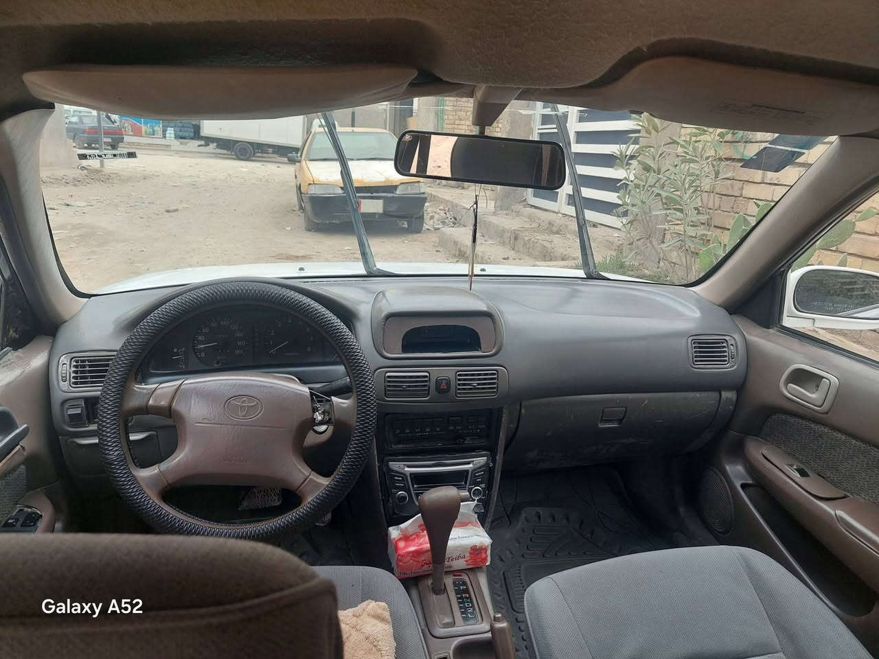 كورلا بزون • ١٩٩٥ • نجف المطار