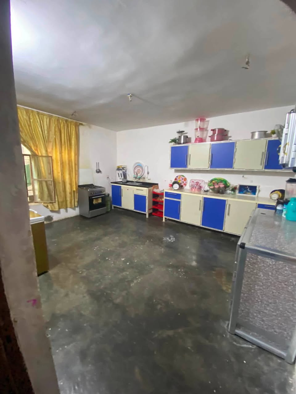 � دار للبيع
📍 الموقع: 5كيلو حي الزيتون التجاوز، بموقع جيد وبعيد عن سكة القطار.المساحه300

🔹 مواصفات الدار:
▪️ غرفتين نوم
▪️ مطبخ
▪️ صالة
▪️ ديوانية
▪️ ترك في جانب وخلف البيت
▪️ صحيات خارجية

📑 الدار مقدَّم بيها استمارة للتطويب

💰 السعر: 30 مليون دينار عراقي
💵 وبي مجال

📞 للاستفسار والتواصل ***********
