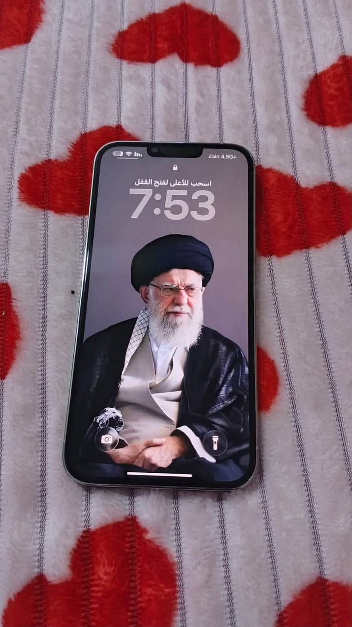 سلام عليكم
13برو ماكس بطاريه 93 ذ256
شرق اوسط 
الاستفسار ***********
