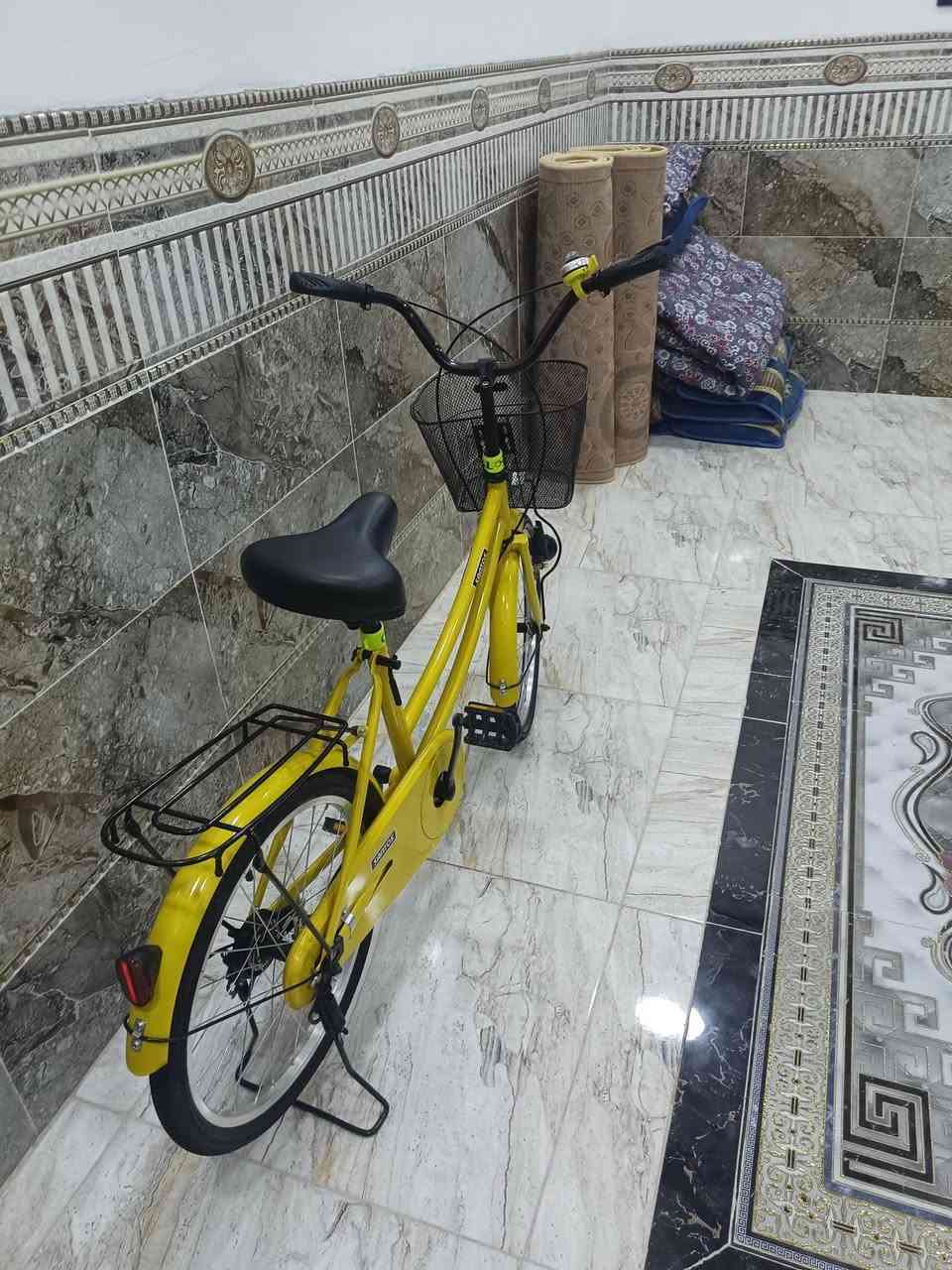 السلام عليكم باسكل للبيع نضيف حيل اخو الجديد حجم 20 شركه سانتوس السعر 100بيه مجال بصيط رقم الهاتف *********** غير متواجد على الفيس
